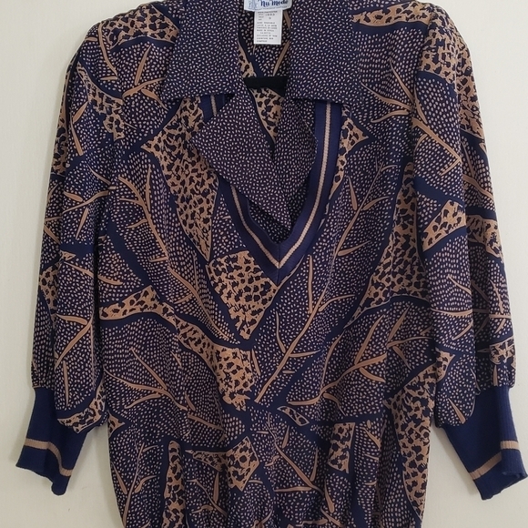 🌟 Host Pick 🌟  NU-MODE/VINTAGE/WOMEN'S blouse - Picture 1 of 5